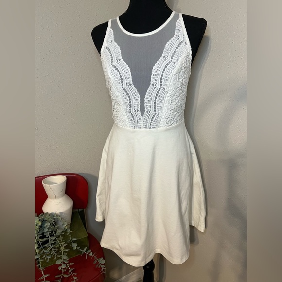 Lulus Dresses & Skirts - Lulus white skater dress